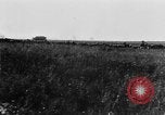Standbild Uns 1 Soldaten in der Schlacht von Cantigny Cantigny Frankreich, 1918, aus Sekunde 9 historischem Filmmaterial Videoclip 65675048778