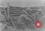 Standbild Uns 1 Soldaten in der Schlacht von Cantigny Cantigny Frankreich, 1918, aus Sekunde 34 historischem Filmmaterial Videoclip 65675048778