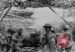 Standbild Uns 1 Soldaten in der Schlacht von Cantigny Cantigny Frankreich, 1918, aus Sekunde 51 historischem Filmmaterial Videoclip 65675048778