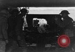 Standbild Uns 1 Soldaten in der Schlacht von Cantigny Cantigny Frankreich, 1918, aus Sekunde 62 historischem Filmmaterial Videoclip 65675048778