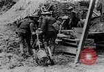 Image États-Unis des unités d'artillerie à des forces allemandes Cantigny France, 1918, de la seconde 6 séquences d'archives historiques vidéo 65675048779