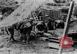Image États-Unis des unités d'artillerie à des forces allemandes Cantigny France, 1918, de la seconde 14 séquences d'archives historiques vidéo 65675048779