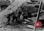Image États-Unis des unités d'artillerie à des forces allemandes Cantigny France, 1918, de la seconde 17 séquences d'archives historiques vidéo 65675048779