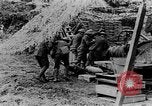 Image États-Unis des unités d'artillerie à des forces allemandes Cantigny France, 1918, de la seconde 18 séquences d'archives historiques vidéo 65675048779