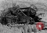 Image États-Unis des unités d'artillerie à des forces allemandes Cantigny France, 1918, de la seconde 22 séquences d'archives historiques vidéo 65675048779