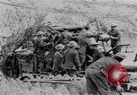 Image États-Unis des unités d'artillerie à des forces allemandes Cantigny France, 1918, de la seconde 40 séquences d'archives historiques vidéo 65675048779