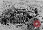 Image États-Unis des unités d'artillerie à des forces allemandes Cantigny France, 1918, de la seconde 42 séquences d'archives historiques vidéo 65675048779