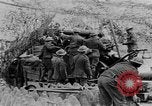 Image États-Unis des unités d'artillerie à des forces allemandes Cantigny France, 1918, de la seconde 47 séquences d'archives historiques vidéo 65675048779