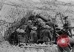 Image États-Unis des unités d'artillerie à des forces allemandes Cantigny France, 1918, de la seconde 52 séquences d'archives historiques vidéo 65675048779