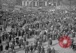 Standbild Detroit Liberty Bond Parade während Ersten Weltkrieg Detroit Michigan USA, 1917, aus Sekunde 29 historischem Filmmaterial Videoclip 65675048801