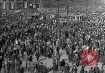 Standbild Detroit Liberty Bond Parade während Ersten Weltkrieg Detroit Michigan USA, 1917, aus Sekunde 42 historischem Filmmaterial Videoclip 65675048801