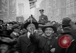 Standbild Liberty Bond Rally in Detroit Detroit Michigan USA, 1917, aus Sekunde 18 historischem Filmmaterial Videoclip 65675048802