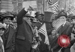 Standbild Liberty Bond Rally in Detroit Detroit Michigan USA, 1917, aus Sekunde 25 historischem Filmmaterial Videoclip 65675048802