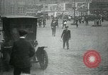 Immagine di RMS Lusitania uscire sul suo fatidico viaggio New York United States USA, 1915, secondo 15 filmato di repertorio 65675048816