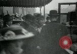 Immagine di RMS Lusitania uscire sul suo fatidico viaggio New York United States USA, 1915, secondo 18 filmato di repertorio 65675048816