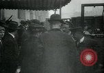 Immagine di RMS Lusitania uscire sul suo fatidico viaggio New York United States USA, 1915, secondo 24 filmato di repertorio 65675048816