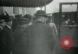 Immagine di RMS Lusitania uscire sul suo fatidico viaggio New York United States USA, 1915, secondo 26 filmato di repertorio 65675048816