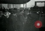 Immagine di RMS Lusitania uscire sul suo fatidico viaggio New York United States USA, 1915, secondo 27 filmato di repertorio 65675048816