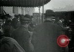 Immagine di RMS Lusitania uscire sul suo fatidico viaggio New York United States USA, 1915, secondo 30 filmato di repertorio 65675048816