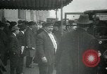Immagine di RMS Lusitania uscire sul suo fatidico viaggio New York United States USA, 1915, secondo 42 filmato di repertorio 65675048816