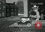 Image Ford dessin animé United States USA, 1919, de la seconde 10 séquences d'archives historiques vidéo 65675048823