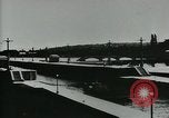 Immagine di Canal si blocca Seattle Washington USA, 1917, secondo 49 filmato di repertorio 65675048842