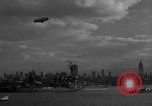 Standbild USS Midway New York City USA, 1945, aus Sekunde 18 historischem Filmmaterial Videoclip 65675048874
