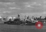 Standbild USS Midway New York City USA, 1945, aus Sekunde 45 historischem Filmmaterial Videoclip 65675048874