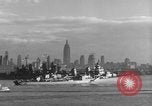 Standbild USS Midway New York City USA, 1945, aus Sekunde 55 historischem Filmmaterial Videoclip 65675048874
