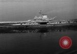 Standbild USA Flugzeugträger Franklin D Roosevelt Panama, 1954, aus Sekunde 55 historischem Filmmaterial Videoclip 65675048877
