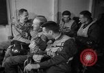 Standbild flight Deck Control Officer Pazifik, 1949, aus Sekunde 14 historischem Filmmaterial Videoclip 65675048882
