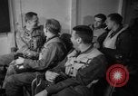 Standbild flight Deck Control Officer Pazifik, 1949, aus Sekunde 15 historischem Filmmaterial Videoclip 65675048882