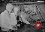 Standbild flight Deck Control Officer Pazifik, 1949, aus Sekunde 17 historischem Filmmaterial Videoclip 65675048882