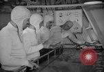 Standbild flight Deck Control Officer Pazifik, 1949, aus Sekunde 21 historischem Filmmaterial Videoclip 65675048882