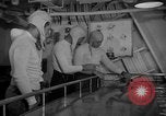 Standbild flight Deck Control Officer Pazifik, 1949, aus Sekunde 39 historischem Filmmaterial Videoclip 65675048882
