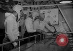 Standbild flight Deck Control Officer Pazifik, 1949, aus Sekunde 40 historischem Filmmaterial Videoclip 65675048882