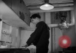 Standbild flight Deck Control Officer Pazifik, 1949, aus Sekunde 57 historischem Filmmaterial Videoclip 65675048882