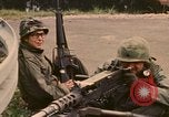 Image mitrailleuse de calibre 50 Allemagne, 1977, de la seconde 17 séquences d'archives historiques vidéo 65675048892