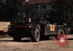 Image véhicule blindé M-113 Allemagne, 1977, de la seconde 60 séquences d'archives historiques vidéo 65675048894