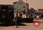 Image véhicule blindé M-113 Allemagne, 1977, de la seconde 12 séquences d'archives historiques vidéo 65675048895