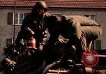 Image véhicule blindé M-113 Allemagne, 1977, de la seconde 61 séquences d'archives historiques vidéo 65675048895