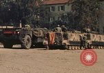 Standbild M-113 Schützenpanzer Deutschland, 1977, aus Sekunde 12 historischem Filmmaterial Videoclip 65675048896