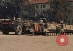 Standbild M-113 Schützenpanzer Deutschland, 1977, aus Sekunde 13 historischem Filmmaterial Videoclip 65675048896