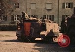 Standbild M-113 Schützenpanzer Deutschland, 1977, aus Sekunde 28 historischem Filmmaterial Videoclip 65675048896