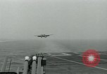 Standbild British Royal Navy Supermarine Angreifer F1 Flugzeuge Atlantik, 1953, aus Sekunde 25 historischem Filmmaterial Videoclip 65675048899
