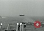 Standbild British Royal Navy Supermarine Angreifer F1 Flugzeuge Atlantik, 1953, aus Sekunde 33 historischem Filmmaterial Videoclip 65675048899