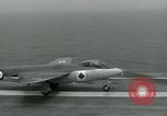 Standbild British Royal Navy Supermarine Angreifer F1 Flugzeuge Atlantik, 1953, aus Sekunde 37 historischem Filmmaterial Videoclip 65675048899
