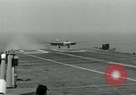 Standbild British Royal Navy Supermarine Angreifer F1 Flugzeuge Atlantik, 1953, aus Sekunde 46 historischem Filmmaterial Videoclip 65675048899
