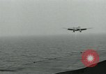 Standbild British Royal Navy Supermarine Angreifer F1 Flugzeuge Atlantik, 1953, aus Sekunde 60 historischem Filmmaterial Videoclip 65675048899