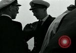 Standbild British Royal Navy de Havilland Vampire Jet macht die Landung auf der USS Antietam verhaftet Atlantik, 1953, aus Sekunde 45 historischem Filmmaterial Videoclip 65675048903